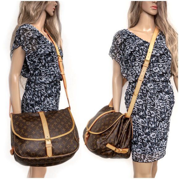 ✅Authentic ✅LOUIS VUITTON Saumur 35 Crossbody - Picture 2 of 16